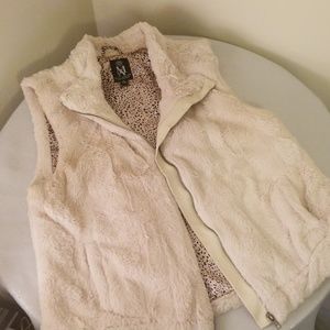 Miss Ashley by 26 International PL Faux fur Vest